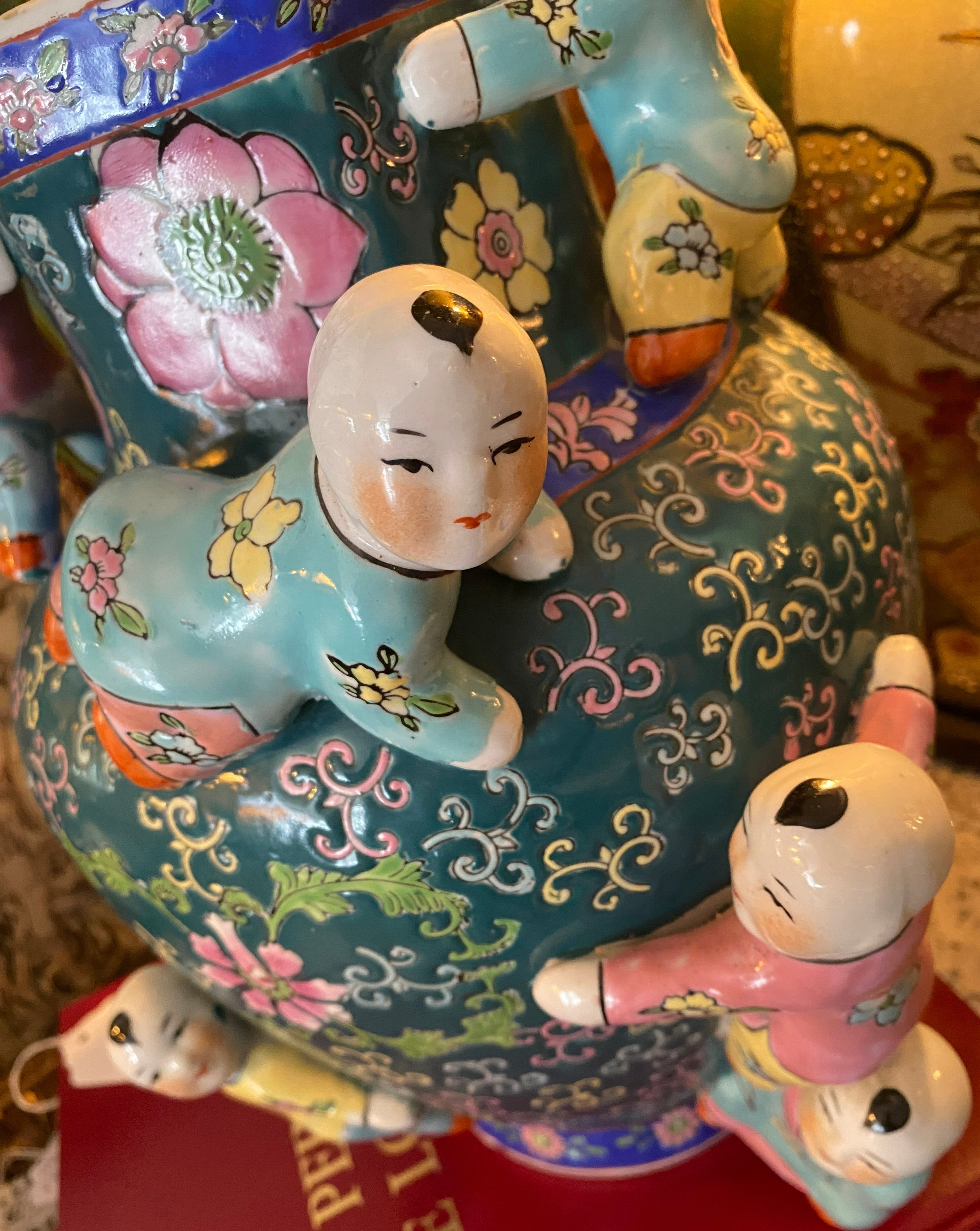 Vintage Chinese online vase with children climbing