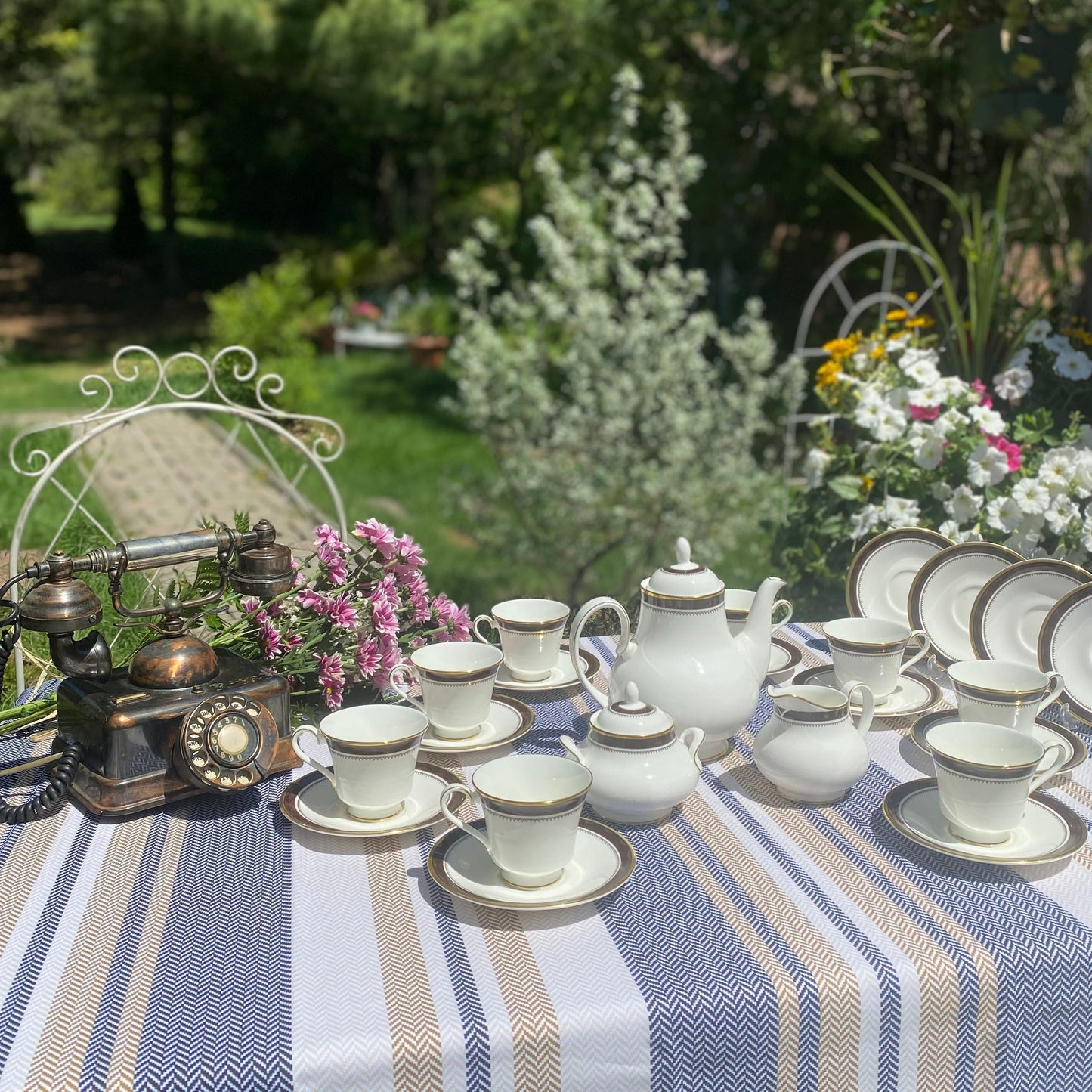 Royal Doulton Fine Bone China Harrow Tea Set