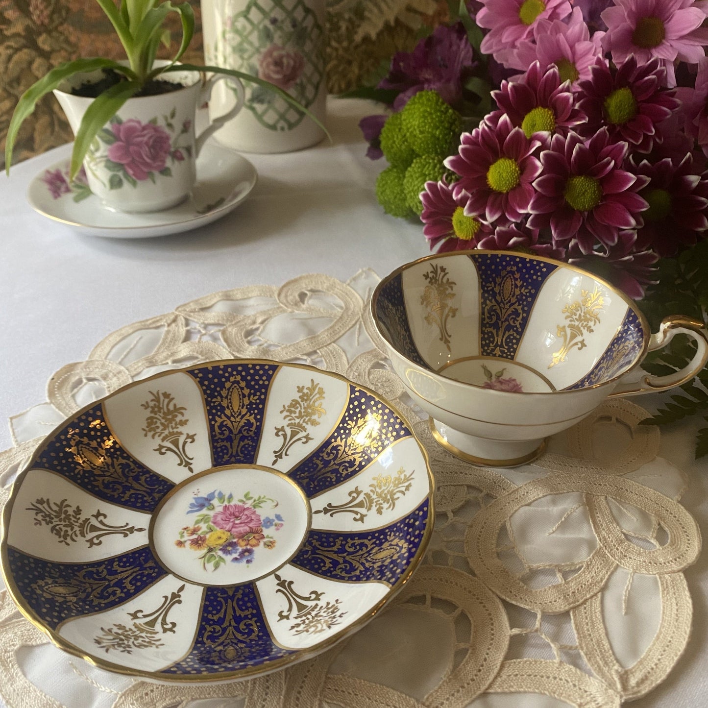 Paragon Fine Bone China England Teacup & Saucer