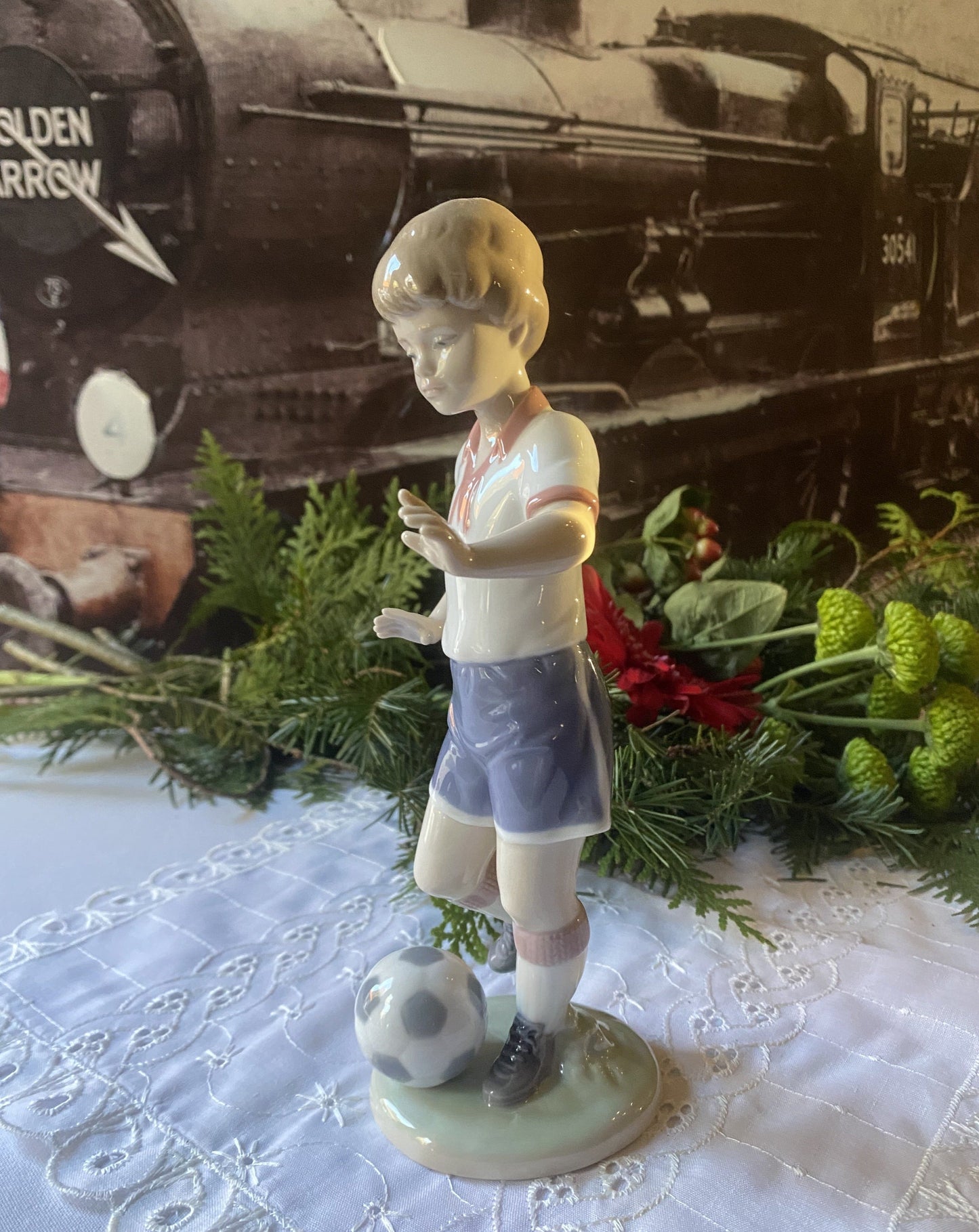 Lladro Spain Porcelain Soccer Practice Figurine