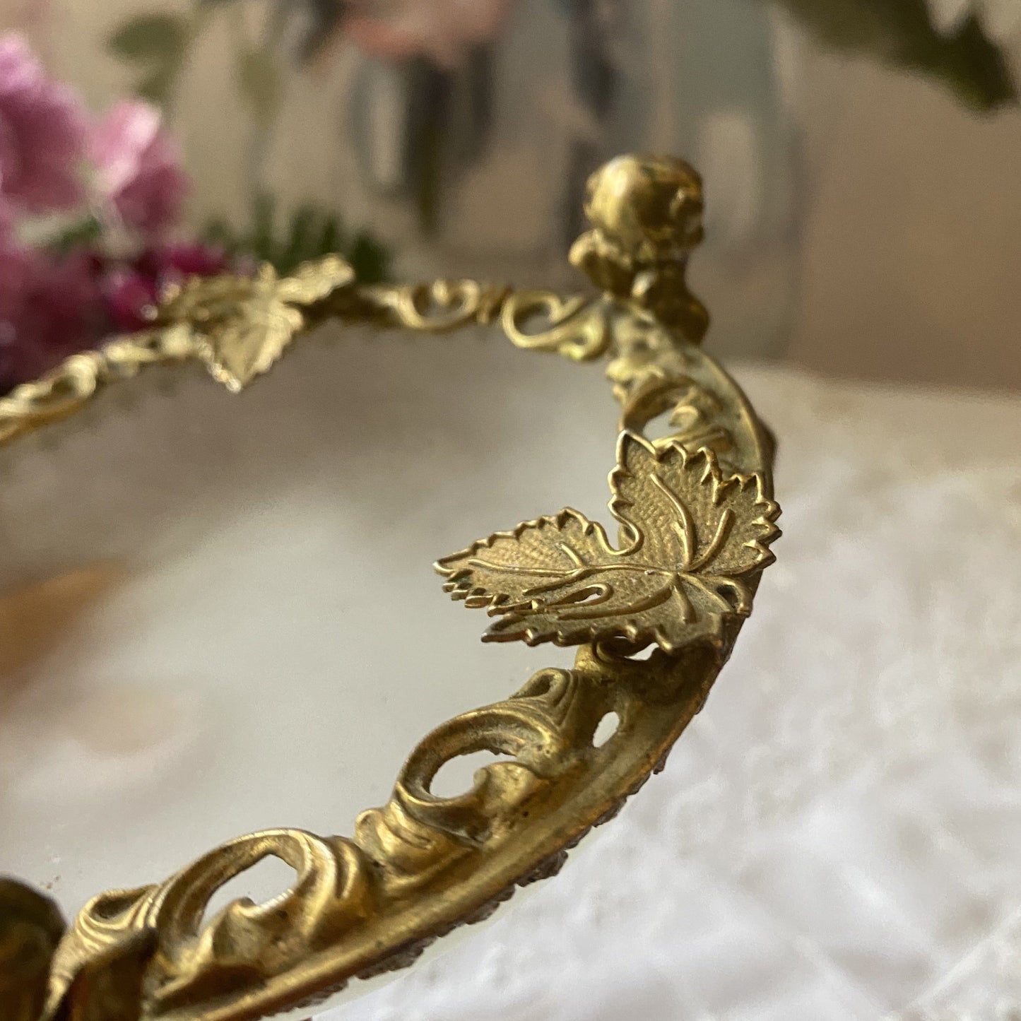 Cherubs Ashtray / Trinket Dish