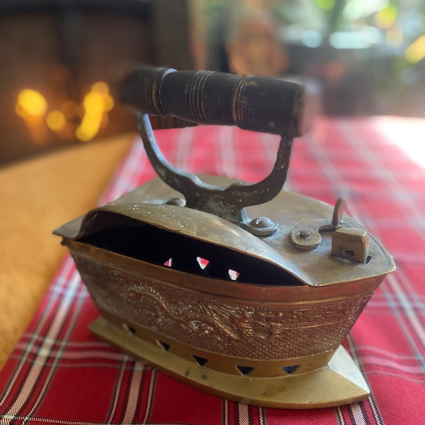 Antique Chinese Bronze Coal Iron