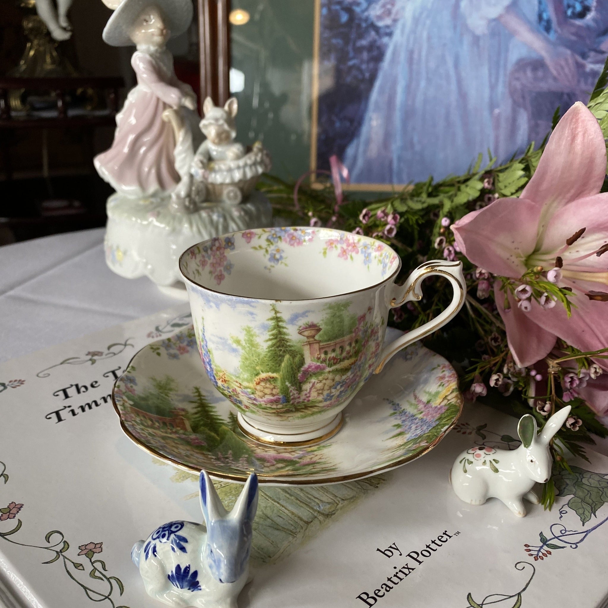 Royal Albert Bone China England Teacup & Saucer