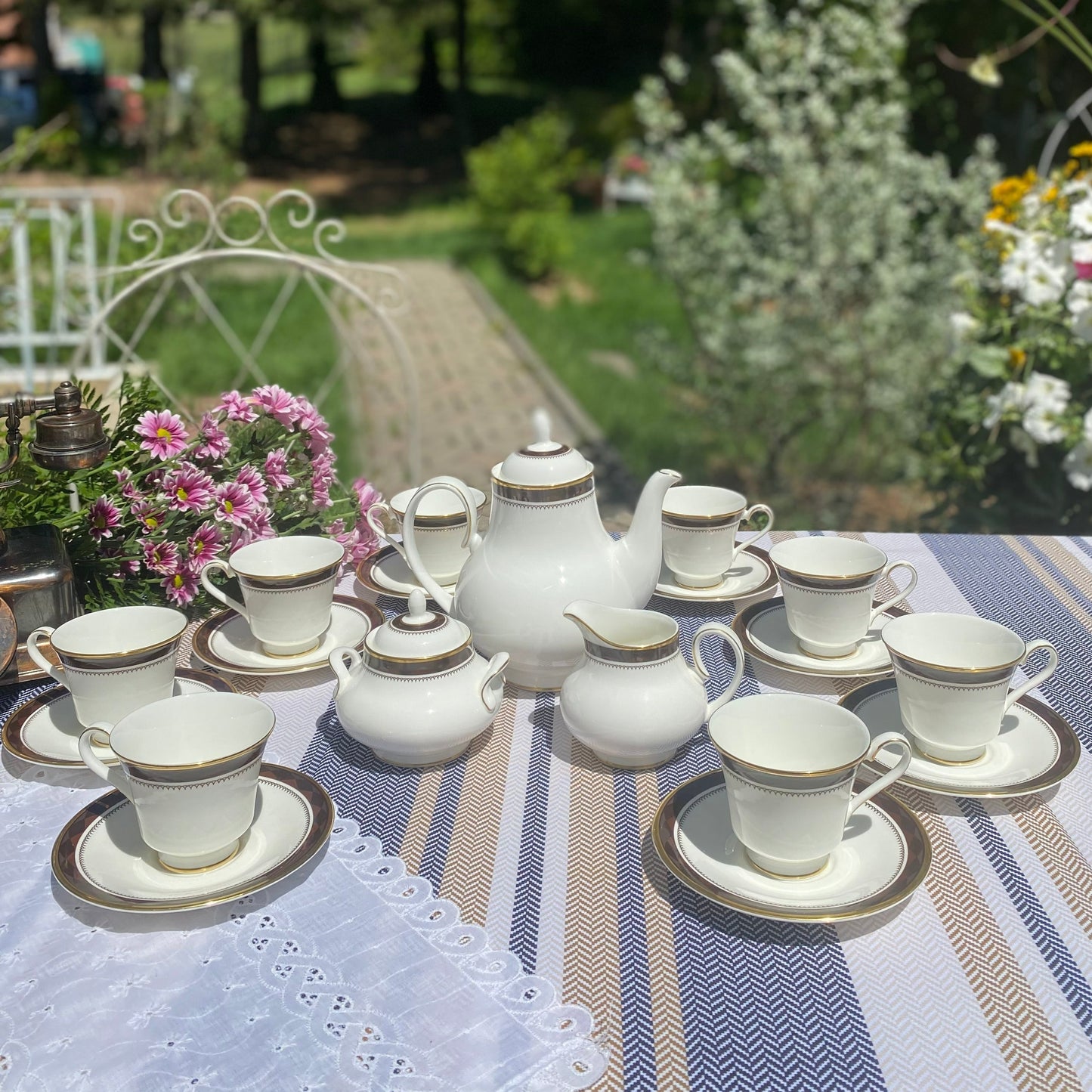 Royal Doulton Fine Bone China Harrow Tea Set