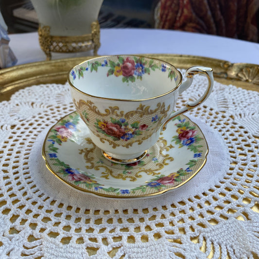 Paragon Fine Bone China England Teacup & Saucer